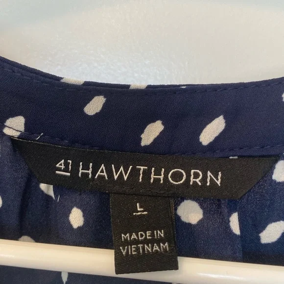 Mclean Split Neck Sleeveless Blouse - Picture 3 of 3